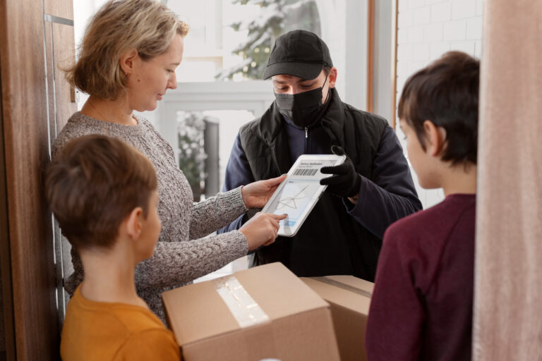 Read more about the article Safeguarding Deliveries Using Strategic Security Solutions